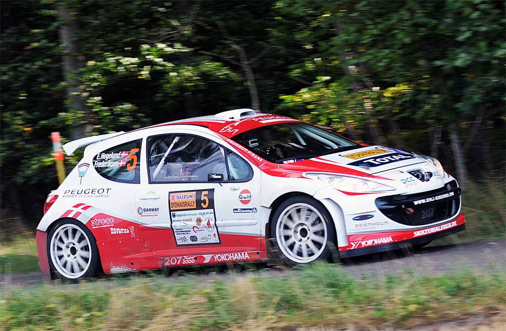 Esben Hegelund og Ole R. Frederiksen var mindre end 15 sekunder fra den generelle sejr
(Foto: rallypics.dk)